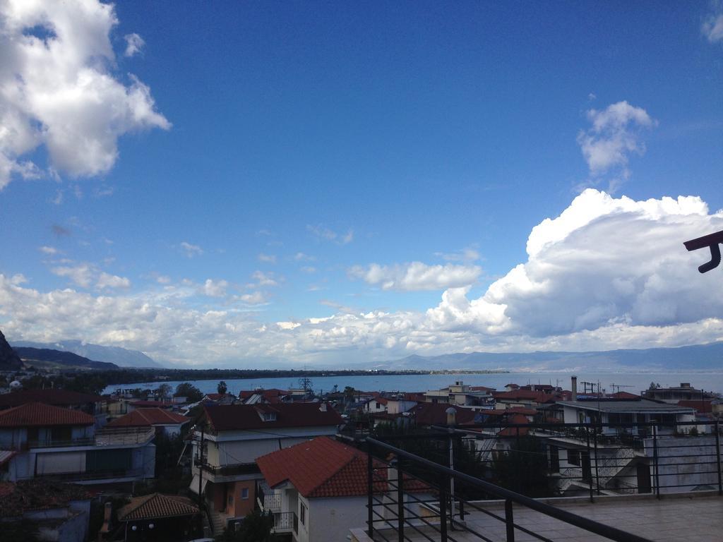 Marvi Hotel Kamena Vourla Bagian luar foto