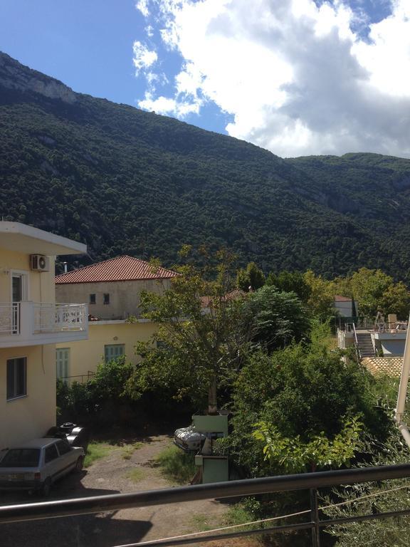 Marvi Hotel Kamena Vourla Bagian luar foto
